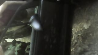 Prostituta e cliente filmati di nascosto dal guardone