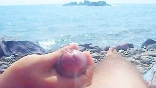 Mi fa schizzare tra le rocce