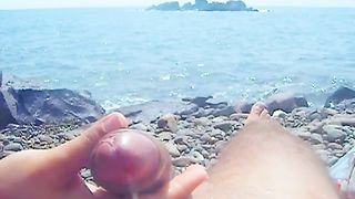 Mi fa schizzare tra le rocce