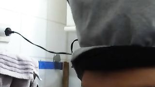 Vi piace il culo di mia moglie ?