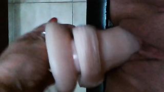 Mi masturbo prima della doccia