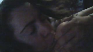 Amichetta gioca con le tette pt. 2