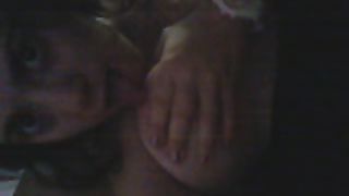 Amichetta gioca con le tette pt. 2