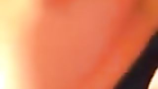 18enne cremonese si spoglia per il fidanzatino