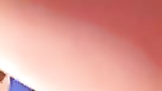 18enne cremonese si spoglia per il fidanzatino