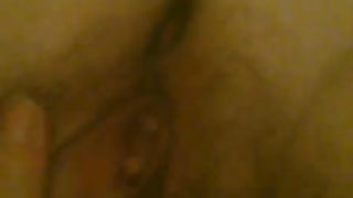 Come se la sgrilletta in attesa del cazzo