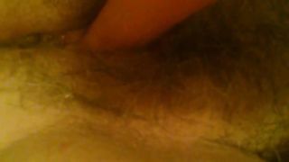 In mancanza di cazzo va bene una carota