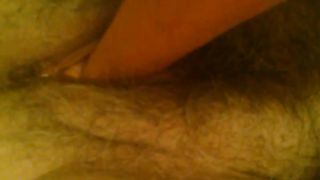 Anteprima del video: In mancanza di cazzo va bene una carota