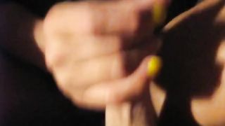 La signora gioca con il mio uccello