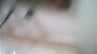 18enne siciliana si masturba in bagno