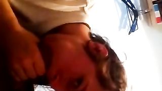 Mi pompa il cazzo mentre guardo la TV 2