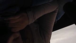 Ancora un pompino in macchina