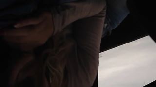 Ancora un pompino in macchina