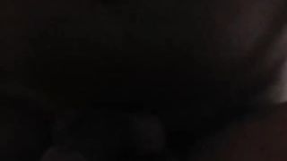 Efe Bal si fa inculare da un cliente