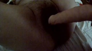 Scopo mia moglie mentre il cagnolino ci guarda