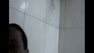 DAI SMETTILA DI FARE QUESTE COSE che mi vergogno !