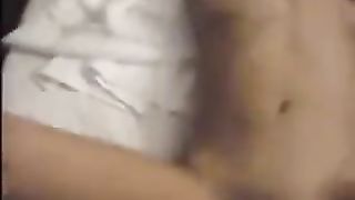 Italiano gira un porno con una escort in hotel