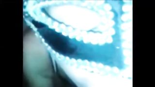 MILF mascherata succhia il cazzo