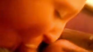 Sonia la puttana romana me lo succhia