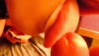 Sonia la puttana romana me lo succhia