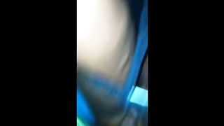 Faccio scopare la mia fidanzata fuori dalla discoteca