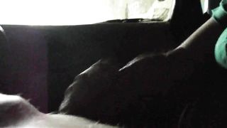 Pompino in auto da amica tettona foggiana