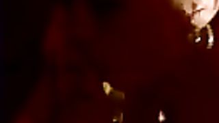 Filmo mia moglie che lo succhia a 3 sconosciuti