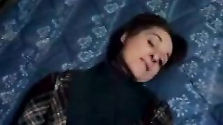 Mia moglie si masturba col cetriolone