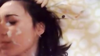 L'ho sborrata in faccia ALLA TROIA !!!