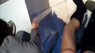 Vuole FARSI CHIAVARE COME UN CAGNA in cucina