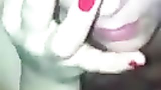 Brava SEI PROPRIO UNA ZOCCOLA DI MERDA !!!