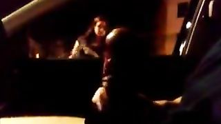 Anteprima del video: PROSTITUTA SI INCAZZA e mi butta addosso la sigaretta