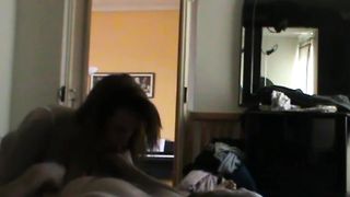 Francy succhia e lecca la sborra