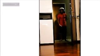 Mia moglie fa la troia col fattorino