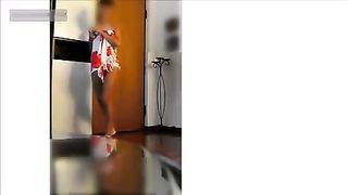 Mia moglie fa la troia col fattorino