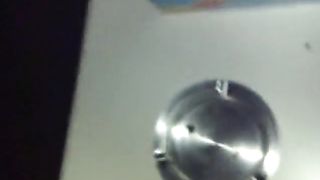 Mia moglie si fa scopare da 2 uomini nel Privè