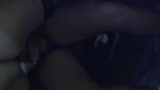 Mia moglie si fa scopare da 2 uomini nel Privè