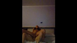 Cavalcando con il mio cazzo piantato nel culo