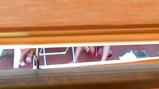 Spio la vicina maiala