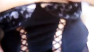 TI STRIZZO LE TETTE puttana !!!