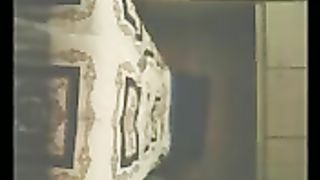 Nella cameretta del figlio mentre il marito non c'è