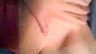 Le piace toccarsi...