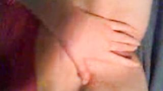 Le piace toccarsi...