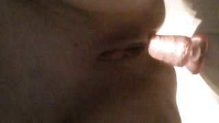 La mia troia si incula da sola