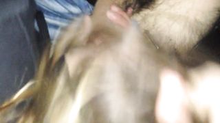 Pompino da una 18enne conosciuta su FaceBook