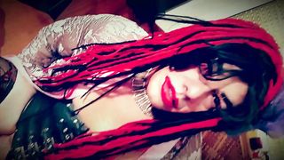 Eva La Pazza Si Beve la sua pisciata