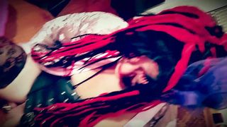 Eva La Pazza Si Beve la sua pisciata