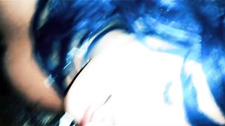 Eva la Pazza svuota preservativi