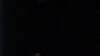 Porcate in macchina con prostituta di colore