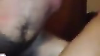 Il Bull sborra sulla pancia di mia moglie